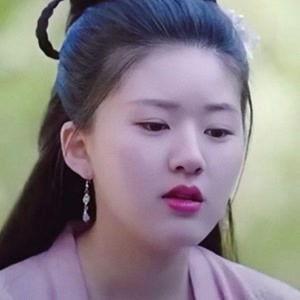 明星美女 赵露思近况最新消息,新作品备受期待，人气飙升背后的故事